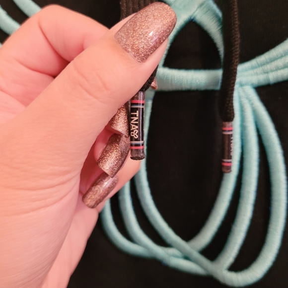 TNA Baltic Hoodie - Black - Picture 3 of 13